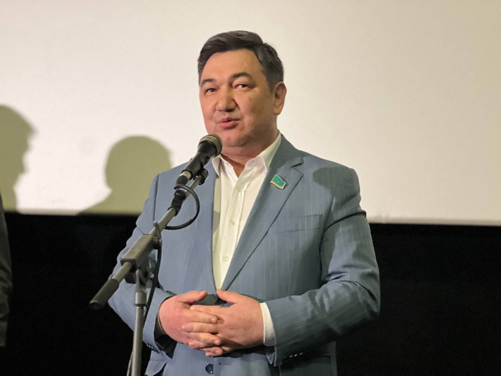 Армян әйелдерімен порно көру